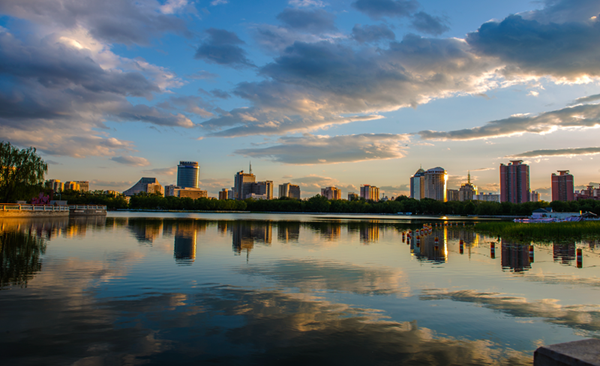 长沙中央空调,湖南中央空调,长沙格力中央空调,长沙麦克维尔中央空调,长沙大金中央空调,长沙中央安装施工,长沙中央空调公司哪家好？湖南疯狂的猴子游戏网站空调工程有限公司